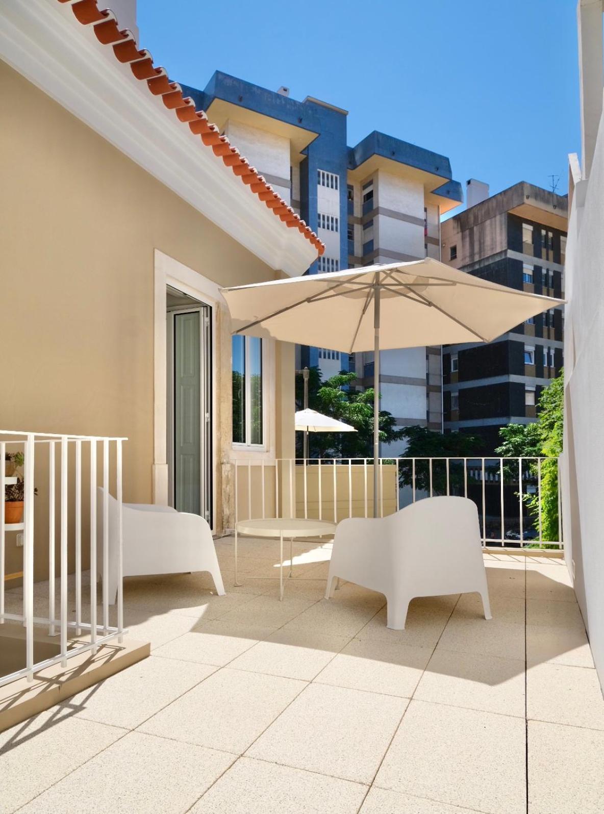 Vila Julieta Guesthouse Коїмбра Екстер'єр фото